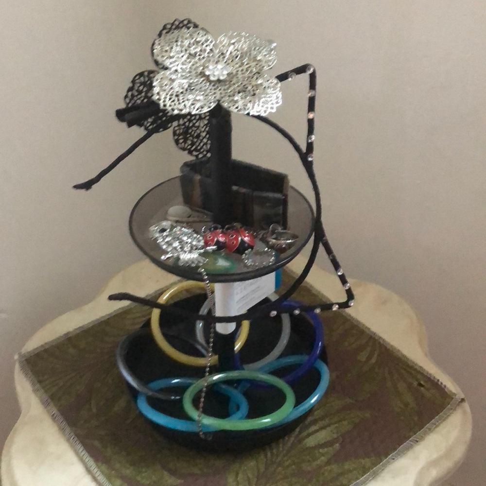 🌟❗️🤘🏽 4/$30 deal *BRAND NEW* Jewelry Holder/Stand